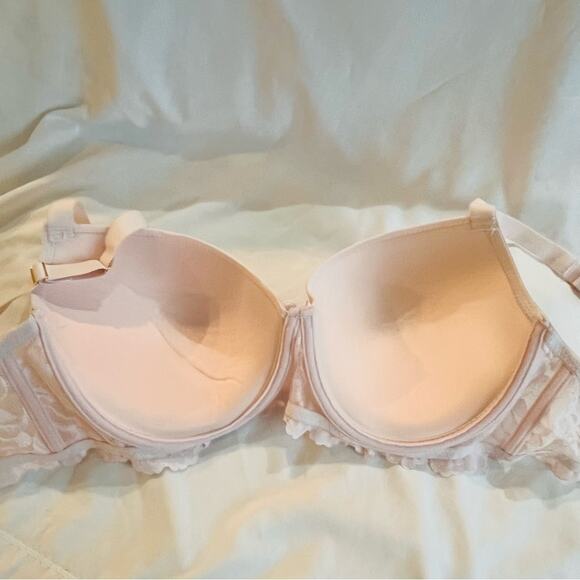 Rachel By Rachel Roy light pink lace padded bra 38DD gold tone accents6 - Picture 15 of 16